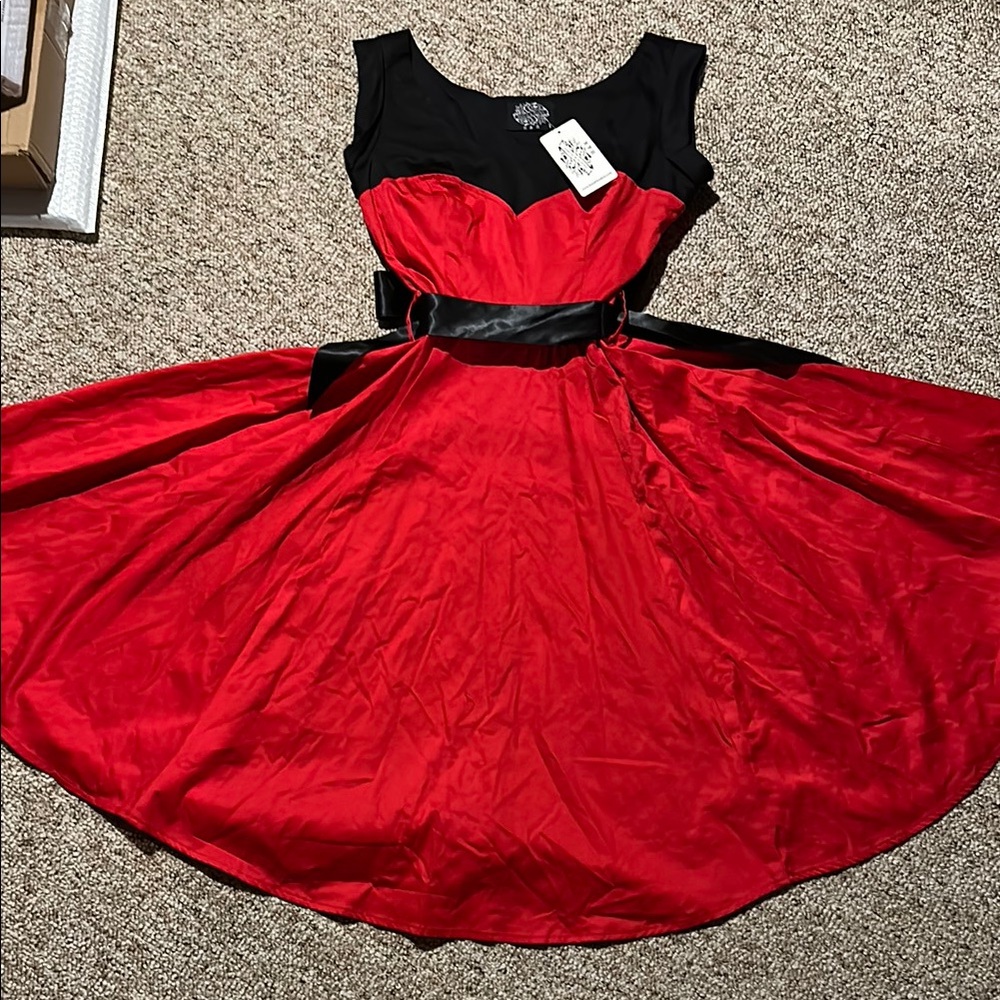 Hearts & Roses Elegant Red and Black Vintage Rockabilly Women's Dress